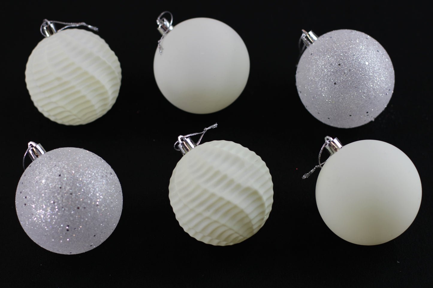 Assorted Set of 6 Creamy Christmas Baubles