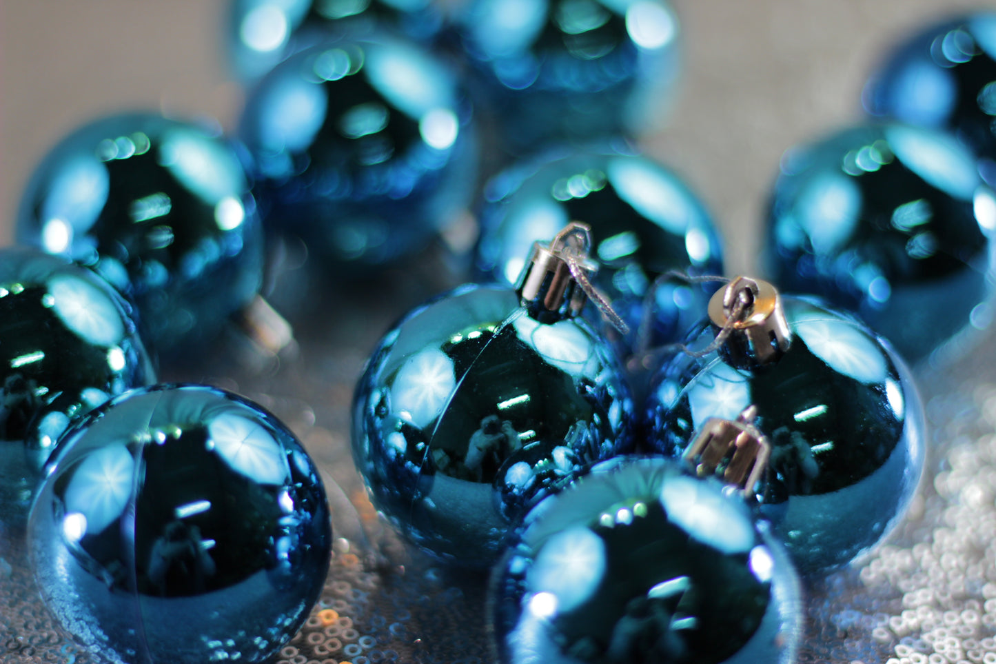 Set of 6 Small Blue Christmas Baubles