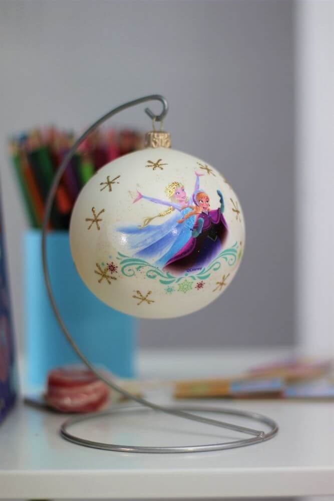 Disney Frozen Happy Elsa & Anna Christmas Bauble