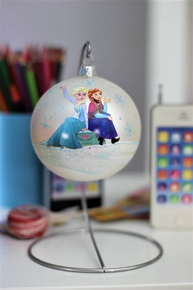 Disney Frozen Christmas Bauble – Elsa & Anna Sitting Design