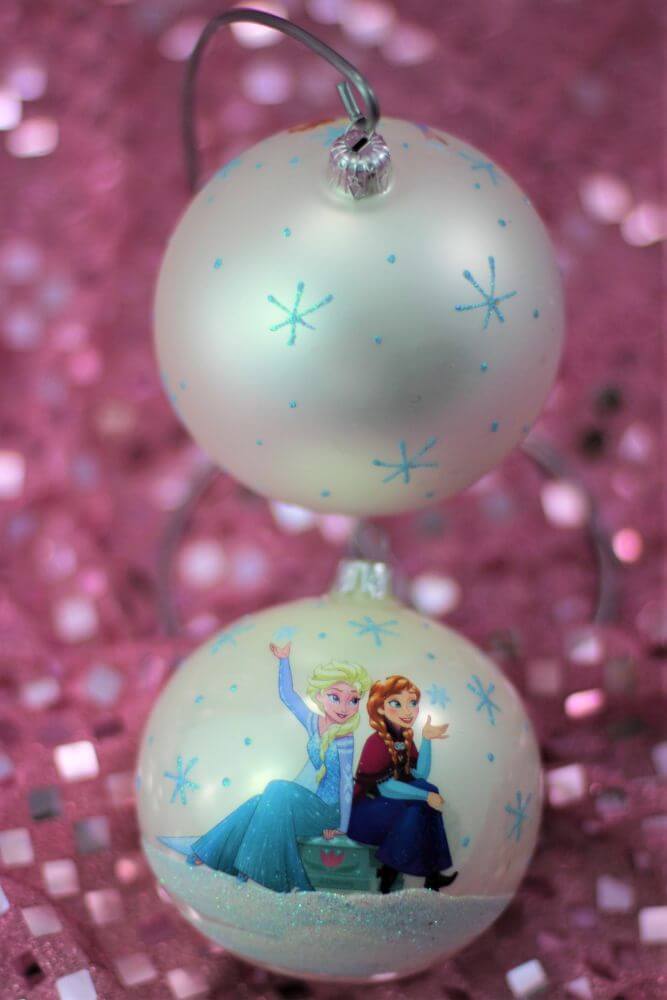 Disney Frozen Christmas Bauble – Elsa & Anna Sitting Design