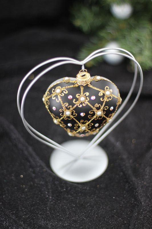Silver Heart Shaped Stand