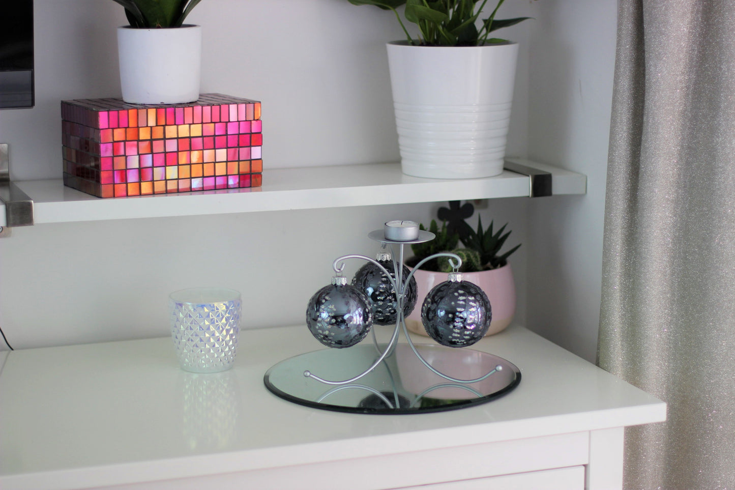 Three Arm Stand With Tea Light Holder Silver