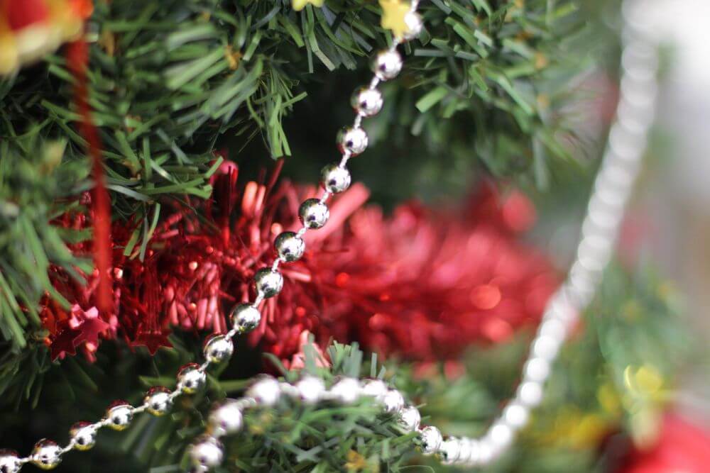 Silver Beaded Tinsel Garland