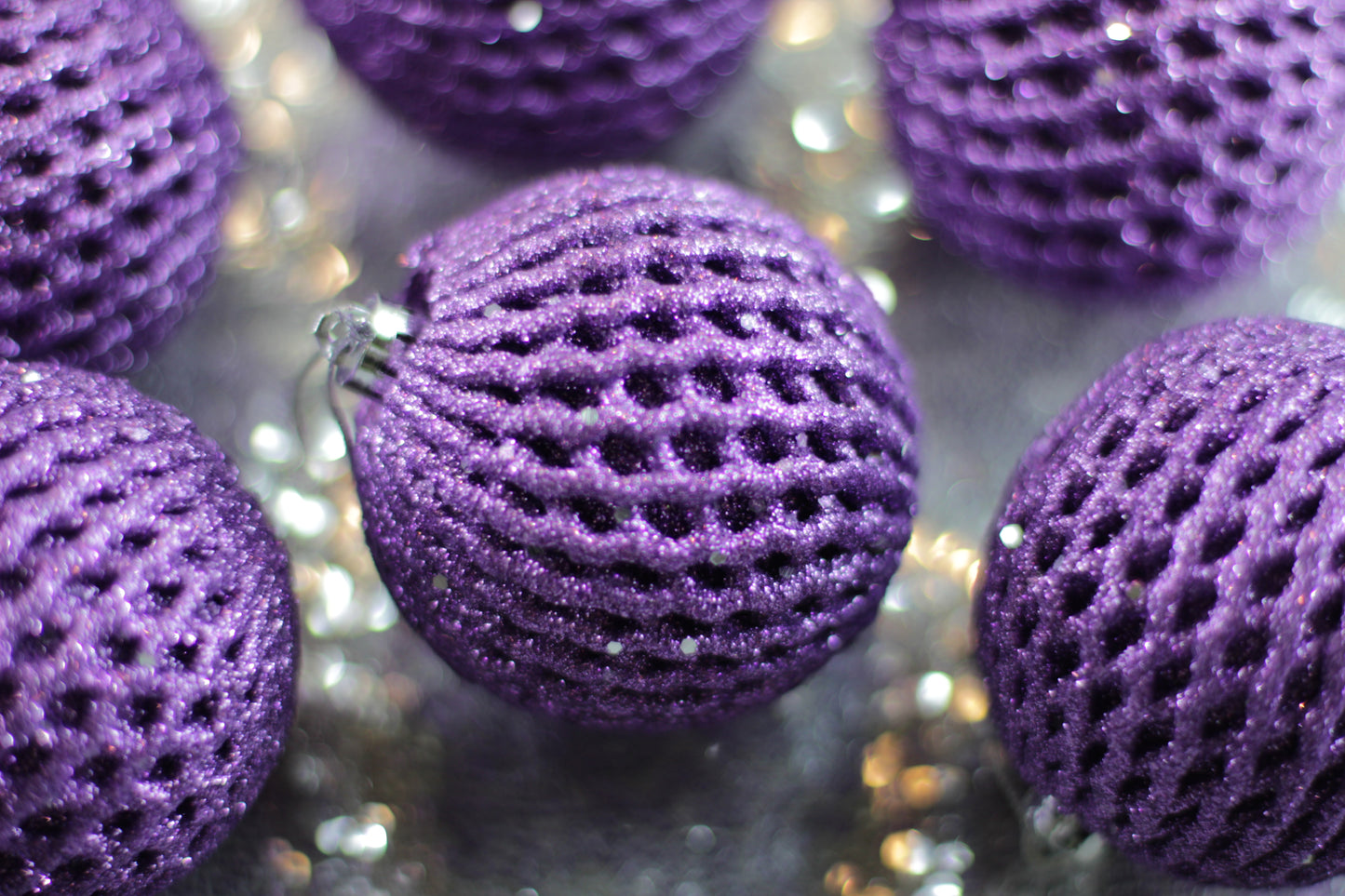 Set of 6 Light Purple Foam Net Glitter Baubles
