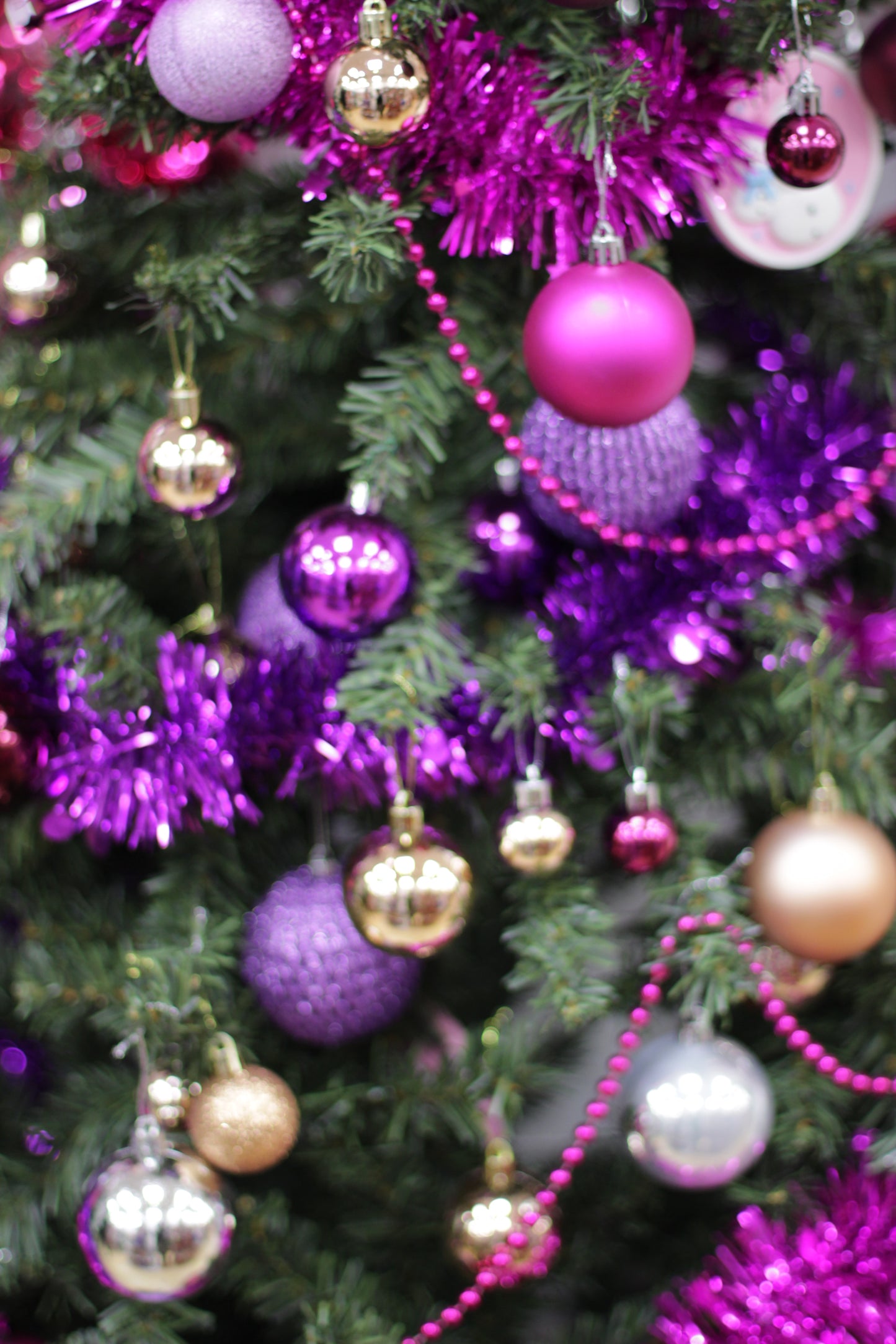 Chunky Purple Dot Tinsel Garland