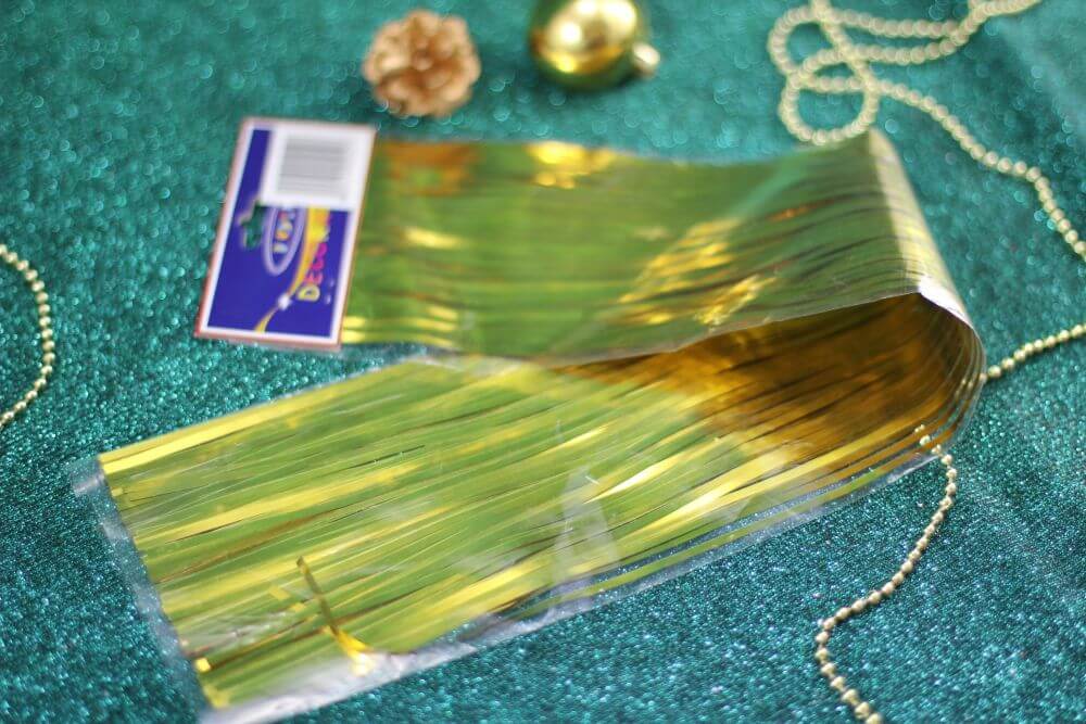 Gold Lametta / Foil Tinsel