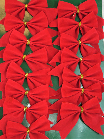 15 Pack Red Bows