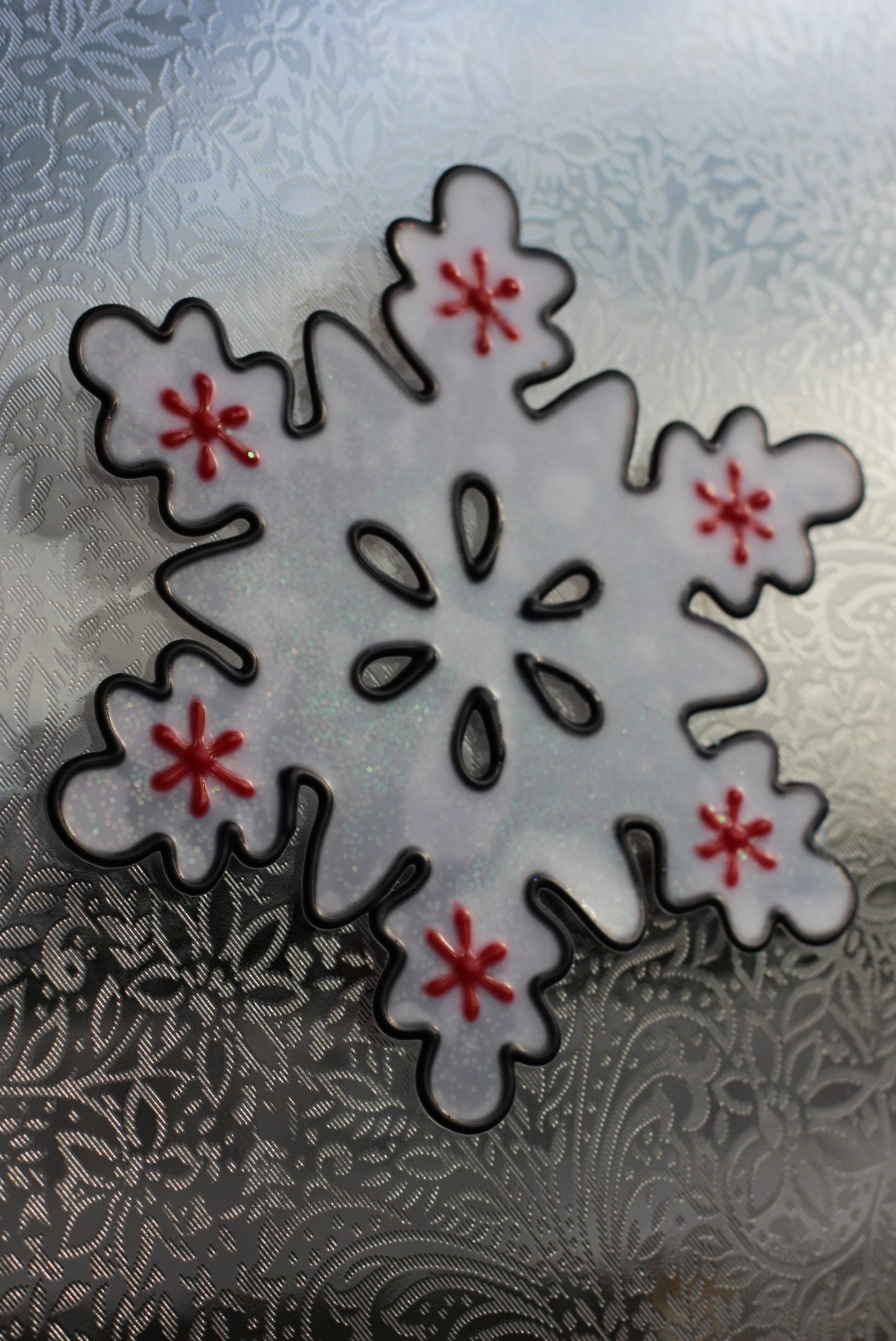 Snowflake Window Sticker White Red Christmas Decoration 19 x 20 cm / 7 x 8”