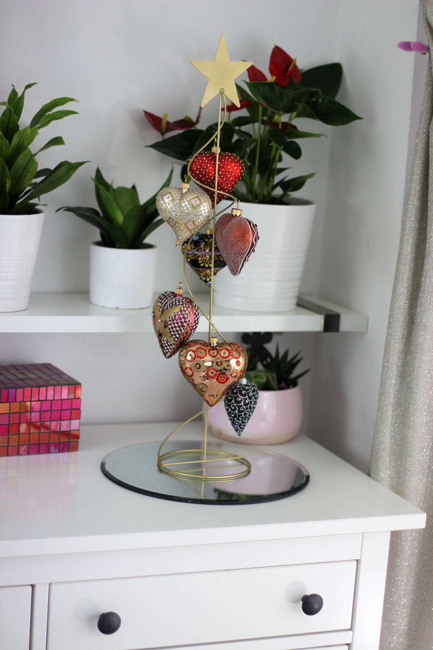 Gold Three Spiral Shaped Ornament Stand