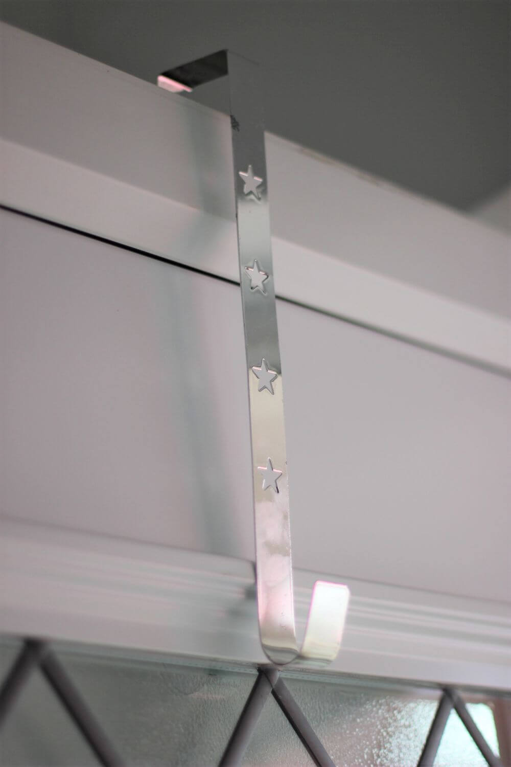 Silver Wreath Hanger