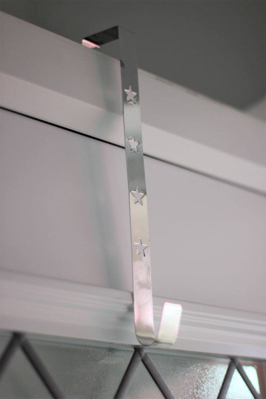 Silver Wreath Hanger